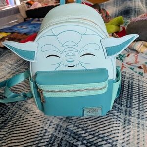 Disney Pixar star wars Yoda Backpack glows in the dark NWT
